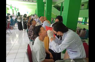 Seribuan lebih Maba di  Asrama Hijau disasar Baksoswil FKG UNAND, Sabtu 17 September 2022. (sis) 