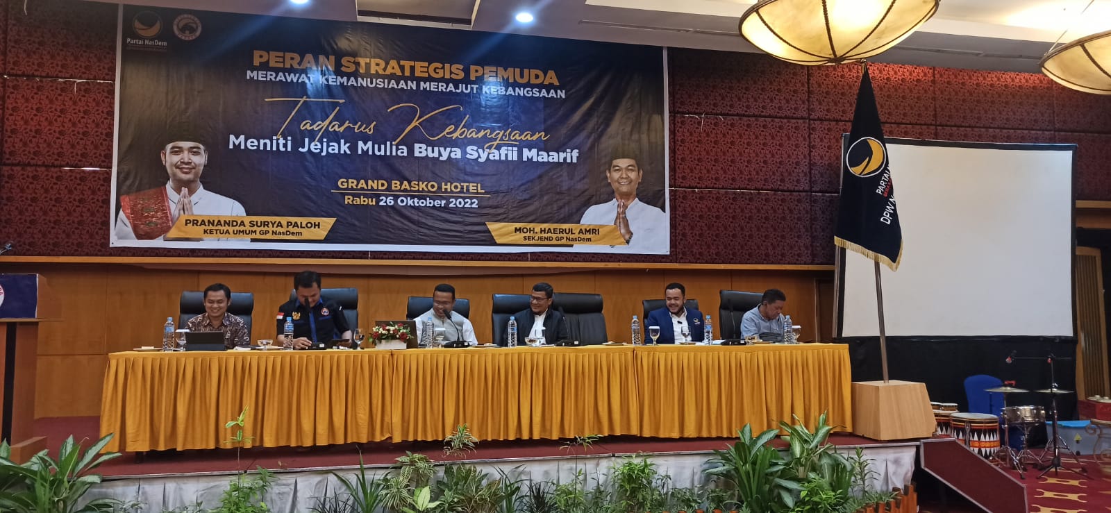 Lima tokoh bedah Jejak Mulia Buya Safi'i Ma'rif di Tadarus Kebangsaan Garda Pemuda NasDem , Rabu 26 Oktober 2022 di Padang. (sis) 