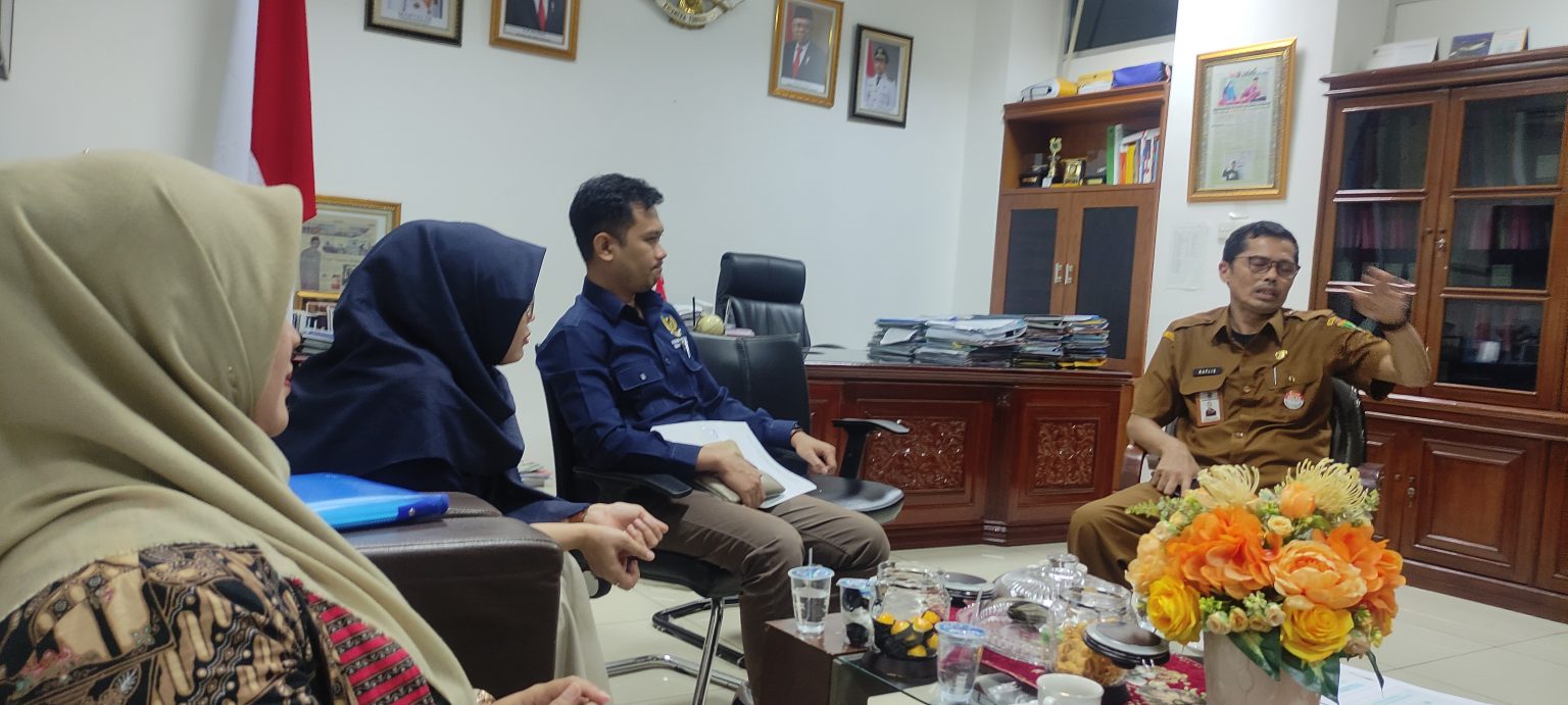 Tim Monev KI Sumbar Terkesima di DPRD