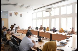 Suasana zoom meeting mingguan Kemendagri dengan Pemerintah Daerah setiap Senin, Tito sebut Padang Panjang konkret atasi inflasi, Senin 21 November 2022. (rfk) 