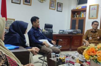 Tim Monev KI Sumbar Terkesima di DPRD