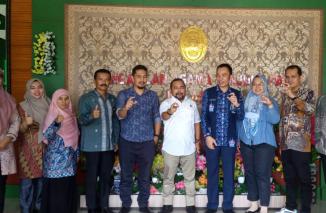 KI Sumbar Apresiasi KMA RI Ddalam Pengelolaan Informasi Publik di Pengadilan