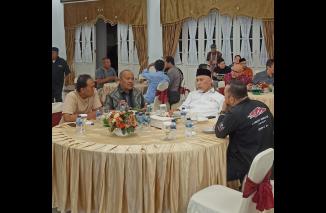 Malam ini Gubernur Sumbar gelar silaturahmi dengan Pemred Media Massa terkait evaluasi mudik lebaran idul fitri dan visit beatiful west sumatra 2023, Sabtu 6/5-2023. (dri) 