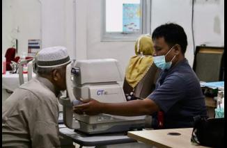 Kementerian Sosial menggelar pelayanan skrining kesehatan sebanyak 277 lansia calon pasien operasi katarak untuk menjalani operasi katarak. (Sumber : Istimewa) 