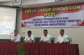 Polda Sumbar hari ini melakukan kegiatan FGD (Focus Group Discussion) dengan tema Antisipasi Penyebaran Berita Hoax dan Politik Identitas Pada Pemilu Serentak Tahun 2024 Dalam Rangka Harkamtibmas bertempat di Daima Hotel, (3/5/2023).  (Sumber : adn) 