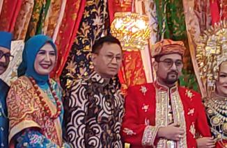 'Om Jeck' Baminantu, Alek Gadang Dipenuhi Doa SaMaWa