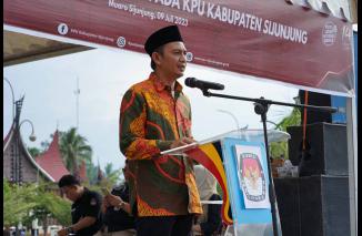 Divisi Data dan Informasi KPU Sumbar, Medo Patria. (Sumber : Istimewa)