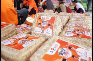 1,8 Juta Paket Dibungkus dengan Besek', Ust Mulyadi Muslim: Konsep Meminimalisir Pemakaian Kantong Plastik. (Sumber : Istimewa) 