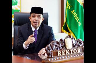 Rektor UNAND Prof Yuliandri, menyebutkan Pemilihan Rektor UNAND masa bakti 2023-2027, dilakukan secara terbuka. (Sumber : Istimewa)