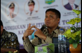 Jons Manadi ungkap 58 laporan dan masukan masyarakat diterima KPU Sumbar, Rabu 30 Agustus 20023. (ton)