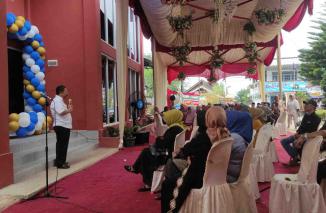 HM Tauhid dalam peresmin Kantor PBM PT TJU di Ampalu Pengambiran Padang. (Sumber : Ist)