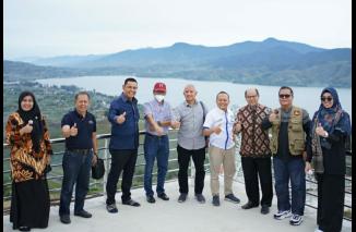 Bupati Solok, H. Epyardi Asda menyampaikan gagasan disaat menerima kunjungan dari Mantan Wakil Menteri (Wamen) Pariwisata dan Ekonomi Kreatif serta Ketua Umum ASITA bersama rombongan, Kamis 7/9-2023. (Sumber : Istimewa)