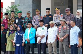 Deklarasi Pemilu Damai yang dilaksanakan di lapangan Kantor Bupati Solok, Jumat (29/9/2023). (Sumber : Ist)
