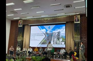 Penyampaian visi 12 Calon Rektor UNAND digelar DPP IKA UNAND hari ini, (1/10/2023) di live kan oleh chanel Padang TV. (Dok) 