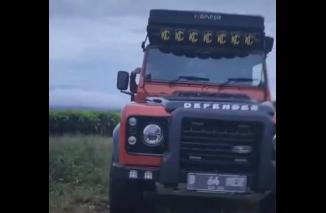 Dedy BachtiarJual Mobil Kesayangan Demi Pemilu Riang Gembira di Sumbar. (/ist)