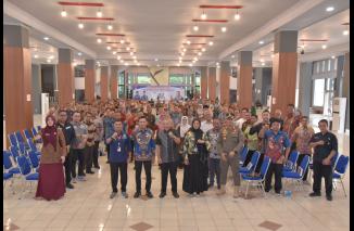 Pemko Padang menggelar kegiatan Sharing Komunikasi dan Motivasi Kepada Kepala Organisasi Perangkat Daerah beserta lurah di Lingkungan Pemerintah Kota Padang di Gedung Bagindo Aziz Chan Youth Center, Kamis (30/11/2023). (/ist)