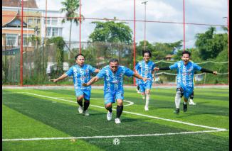 Selebrasi Toaik usia robek jala PJKIP Soccer, Jumat 12/1-2024. (dok)Friendly Match PJKIP Soccer (kuning) versus Jurnalis Soccer (biru) di Lapangan Mini Soccer Saudagar Minang GOR H Agus Salim Padang, Jumat 12/1-2024. (dok)Ini Dedy Bachtiar Caleg DPR RI PS