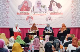 Waoo tiga perempuan hebat satu panggung ajak perempuan berani berpolitik, Sabtu 20/1-2024 di Ricky Hotel Padang. (grp)