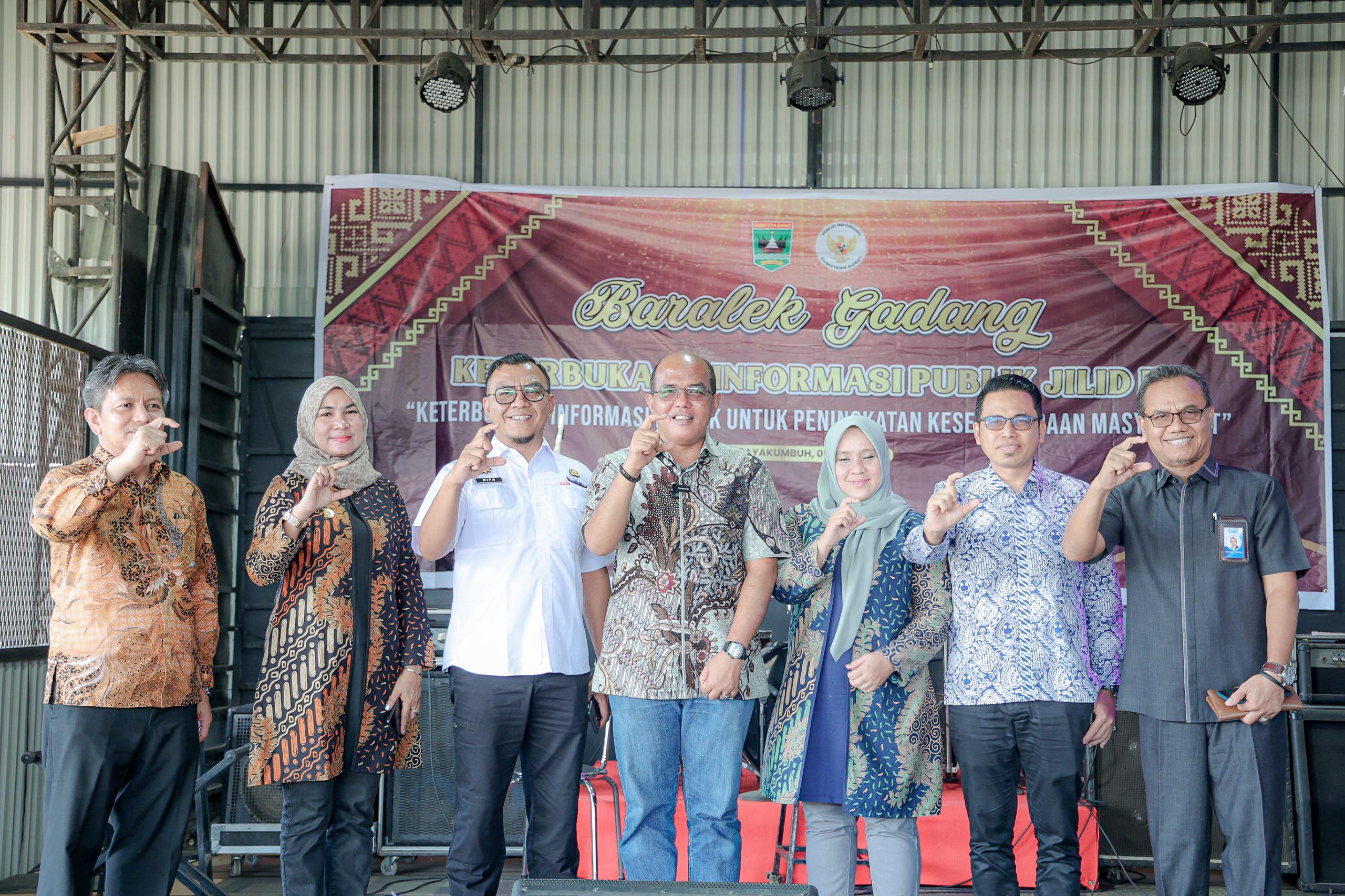 KI Sumbar dan Ketua DPRD serta Pemko Payakumbuh Baralek Gadang KIP di Agam Jua, Rabu 8/5-2024..(kisb)