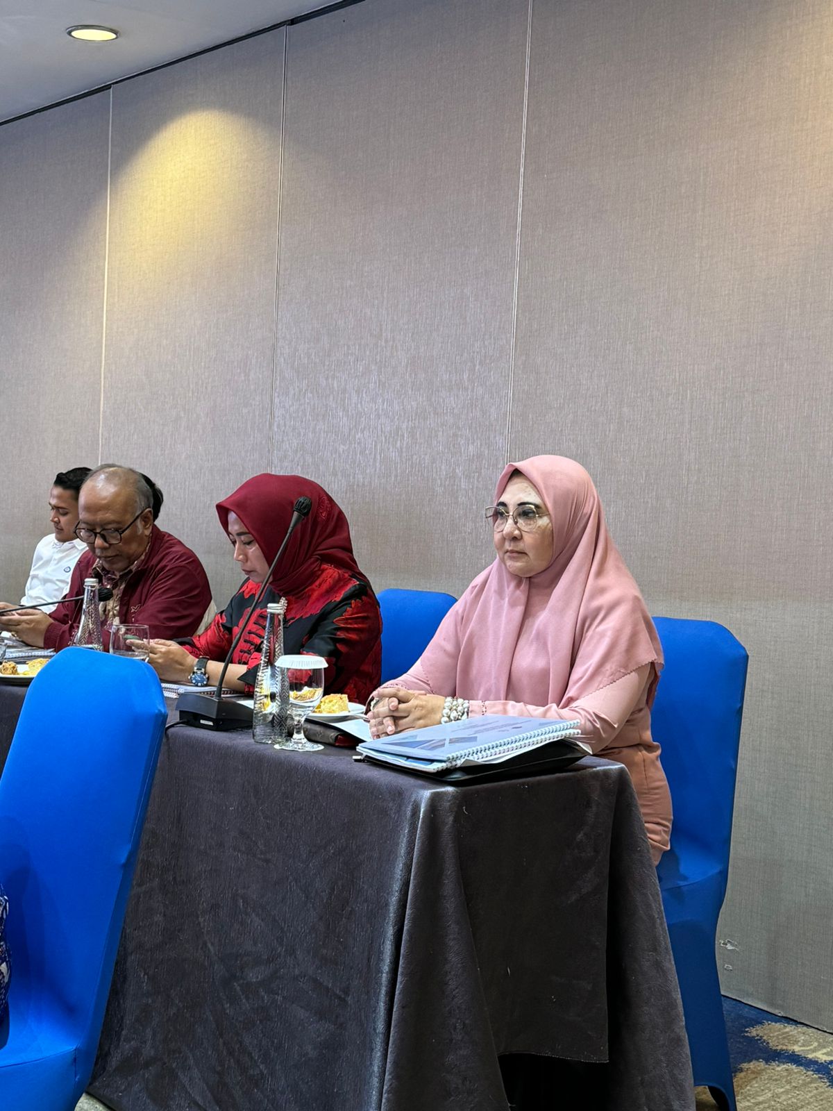 Hj Nevi ungkap soal korupsi dan tata kelola pertambangan saat RDP Komisi VI DPR RI dengan MIND ID. (hdi)