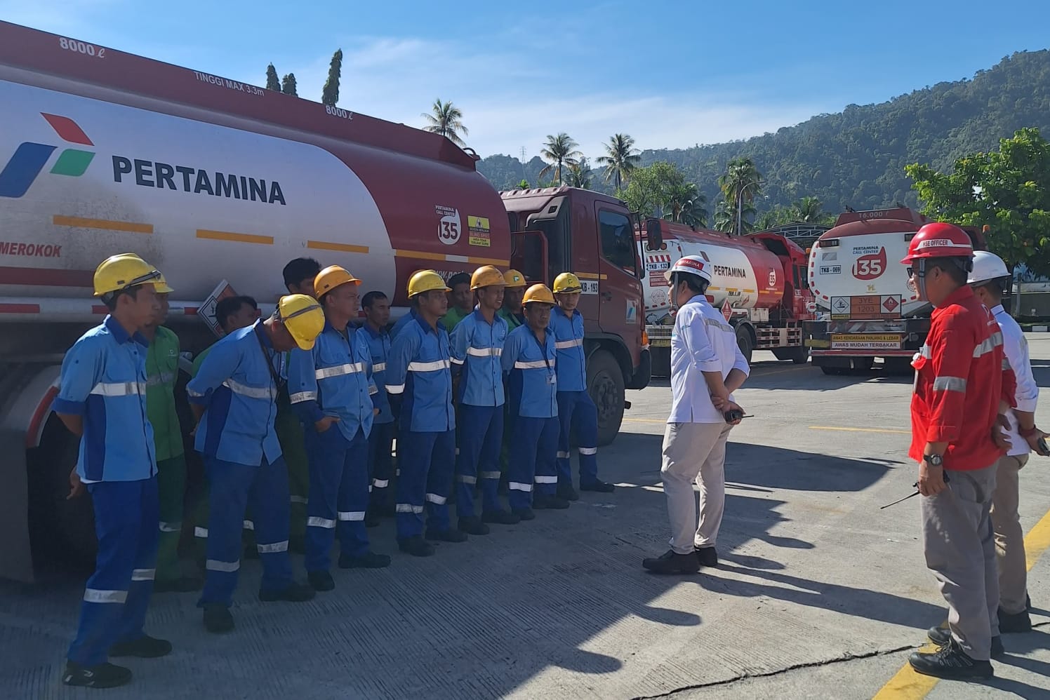 Amankan pasokan BBM ke Agam dan Tanah Datar, Pertamina Patra Niaga Sumbagut alihkan suplai ke TBBM Siak, Minggu 16/6-2024. (dok)