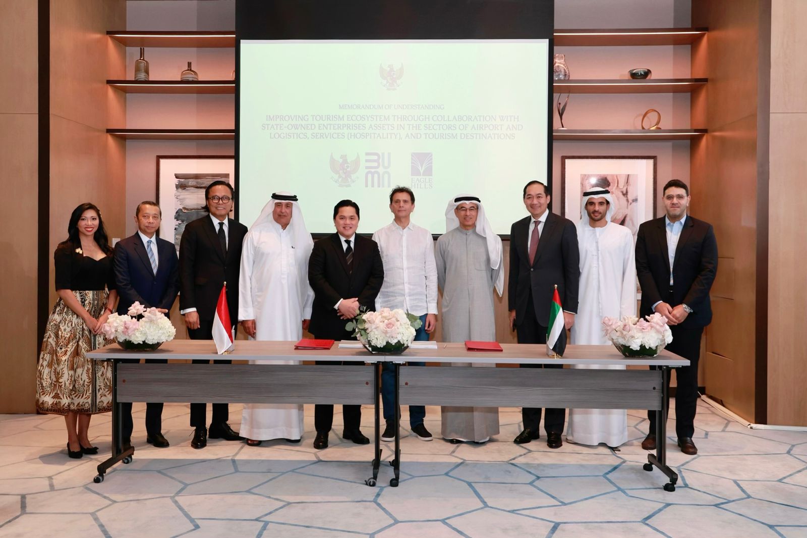 Dony Oskaria Dampingi Erick Thohir Teken MoU USD 3 M dengan Eagle Hills UEA