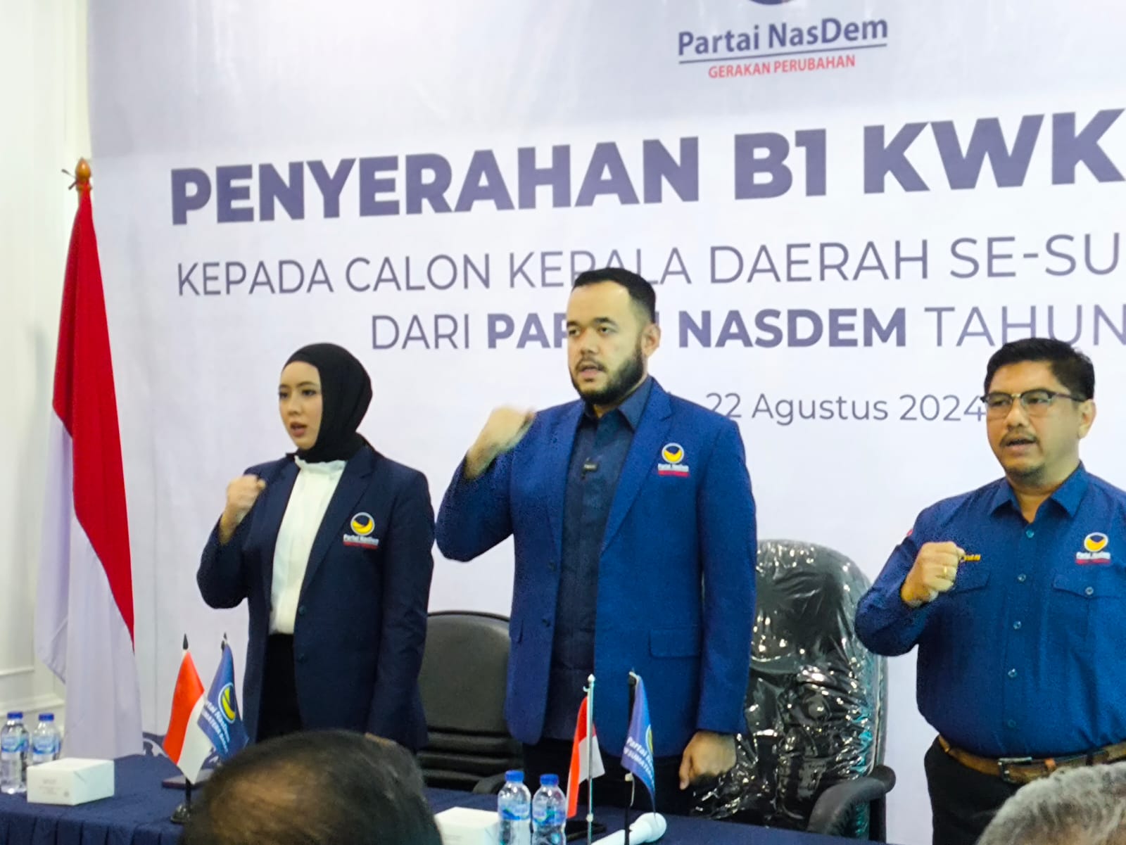 NasDem Serahkan B1 KWK Parpol ke 13 Paslon Pilkada di Sumbar