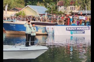 Puluhan Ribu Warga Padang Saksikan Deklarasi Fadly Amran dan Maigus Nasir sebagai Cawako dan Cawawako