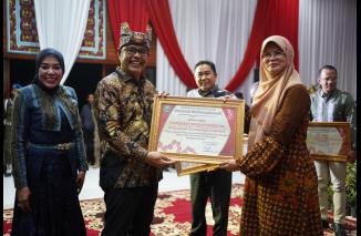 Ekos Albar Makin Kuat sebagai Calon Pendamping Epyardi Asda di Pilkada Sumbar