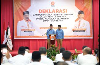 Deklarasi 18 Paslon Pilkada Kabupaten/Kota, Cagub PKS Mahyeldi Tekankan Pentingnya Sinergi Kuat