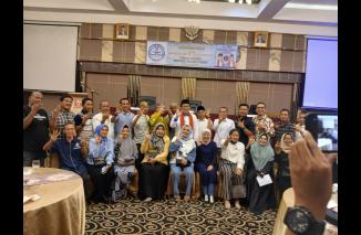 Hendri-Hidayat bertemu pengusaha, Gapensi Kota Padang dukung full Paslon 03 ini di Pilkada Padang, Kamis 17/10-2024. (dok)