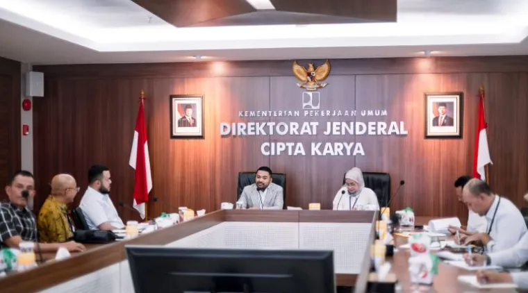 Teks Foto : Zigo Rolanda bersama Fadly Amran dan Anggota DPRD Kota Padang audiensi dengan Dirjen Cipta Karya Kementerian Pekerjaan Umum, Dewi Chomistriana, Kamis (21/8/2025) di Jakarta. IST