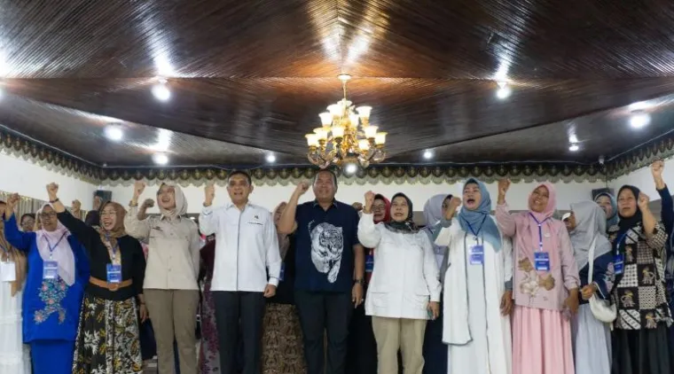 Teks foto : Sosialisasi bersama mewujudkan generasi sehat Indonesia ini bertempat di Aula Pendopo Walikota Padang, Pariaman pada Jumat (8/8/2025). IST