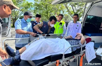 Teks Foto : Satu jemaah haji Debarkasi Padang akhirnya pulang ke Tanah Air, di BIM, Senin (25/8/2025). IST