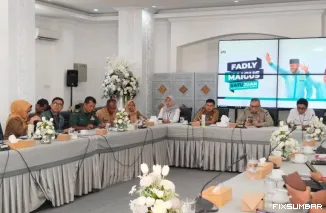 Teks Foto : Rapat Pengendalian Inflasi di Gedung Putih, Selasa, (26/8/2025). IST