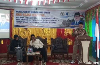Teks Foto : Shadiq Pasadigoe gelar sosialisasi meningkatkan kesadaran masyarakat terhadap pentingnya HAM, Kamis (4/9/2025). IST