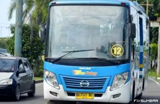 Teks Foto : Bus Trans Padang. IST
