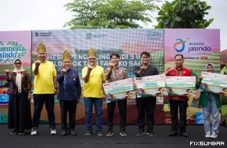 Teks Foto : Narasemesta Jasindo Dorong Generasi Petani Mandiri di Sumbar Melek Literasi Asuransi, Jumat (12/9/2025). IST