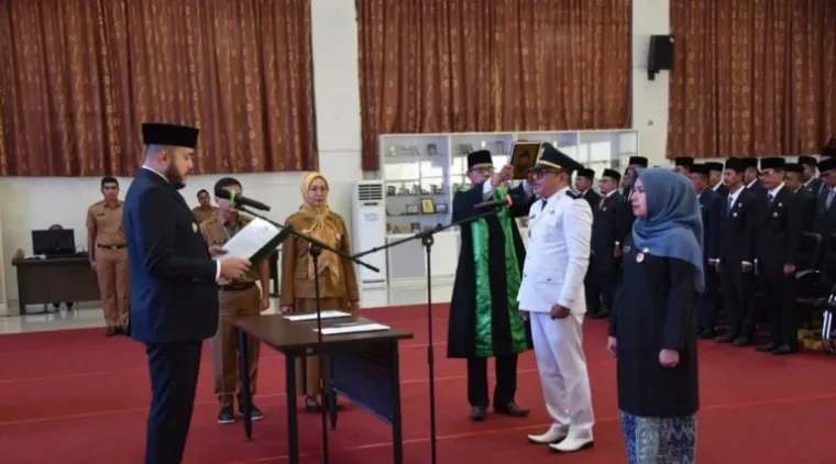 Teks Foto : Gerbong Mutasi, Rotasi dan Promosi Mulai Bergerak di Tangan Wako Fadly - Wawako Maigus, Senin (20/10/2025). IST