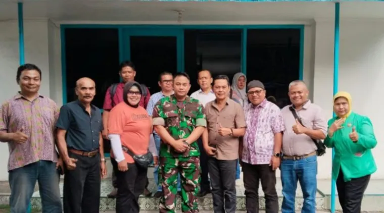 Teks Foto : Kapendam XX Tuanku Imam Bonjol Sambangi PWI Sumbar, Rabu (21/10/2025). IST
