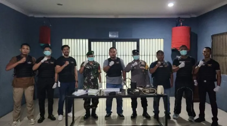 Teks Foto : Rutan Padang Gelar Razia Gabungan Bersama TNI--Polri, Jumat (10/10/2025). IST