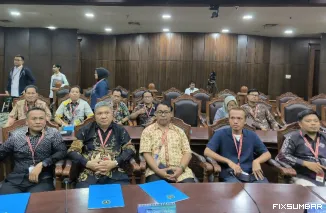 Teks Foto : PWI Pusat di sidang lanjutan uji materiil Pasal 8 Undang-Undang Nomor 40 Tahun 1999 tentang Pers (UU Pers) di Mahkamah Konstitusi (MK) pada Selasa (29/10) siang. IST