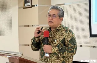 Teks Foto : Ketua DPD IKA Unand Jabodetabek, dr. Mulyadi Muchtiar, MARS,. IST