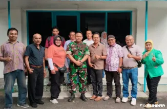 Teks Foto : Kapendam XX Tuanku Imam Bonjol Sambangi PWI Sumbar, Rabu (21/10/2025). IST