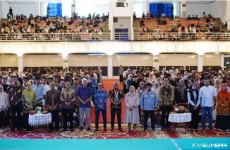 Teks Foto : UNAND Salurkan 1.611 Beasiswa Untuk Mahasiswa Angkatan 2025, Rabu (29/10/2025). IST