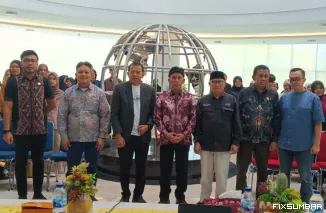UNP Bangun Sekolah Keterbukaan Informasi. IST