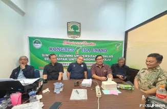 Teks Foto : Panitia Kongres VII IKA Unand memastikan agenda kongres tetap dilaksanakan pada Sabtu, (29/11/2025). FARDIANTO