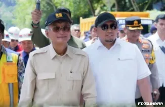 Andre Rosiade dan Menteri PU Tinjau Lembah Anai, Solusi Permanen Siap Dikerjakan