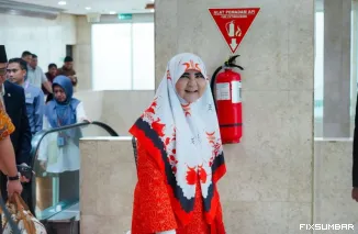 Nevi Zuairina: Armada Tanggap Bencana PKS Sumbar Bukti Gotong Royong untuk Masyarakat