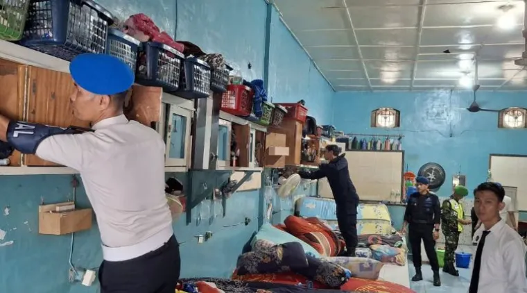 Lapas Padang Gelar Ikrar Pemasyarakatan: Komitmen Sapu Bersih Narkoba dan HP Ilegal